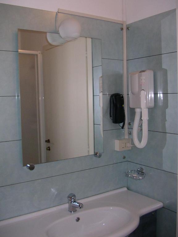 Albergo Cristallo Legnano Kamer foto